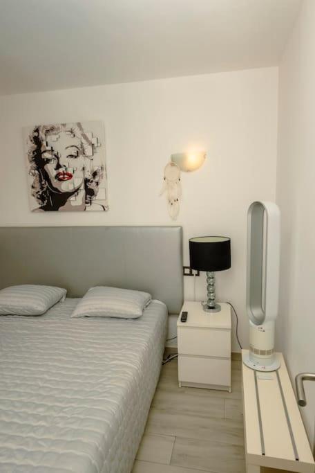 Apartamento Piso Con Terraza Y Vistas Cerca De La Palya *