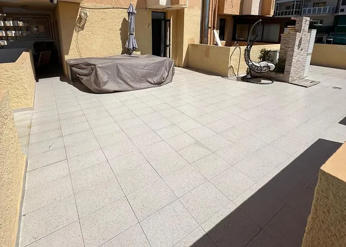Piso Con Terraza Y Vistas Cerca De La Palya