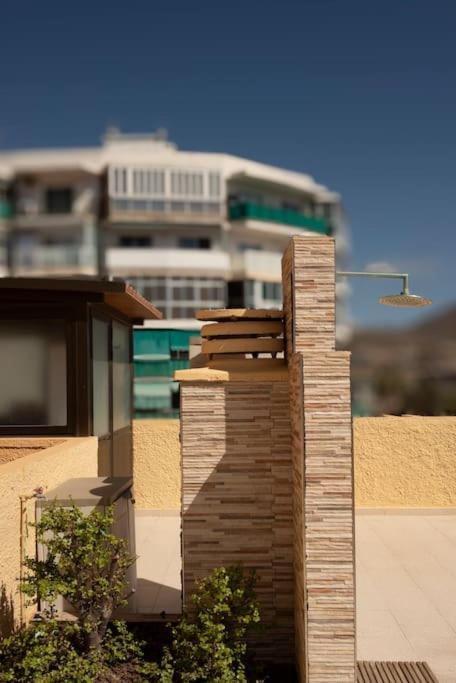 Piso Con Terraza Y Vistas Cerca De La Palya *