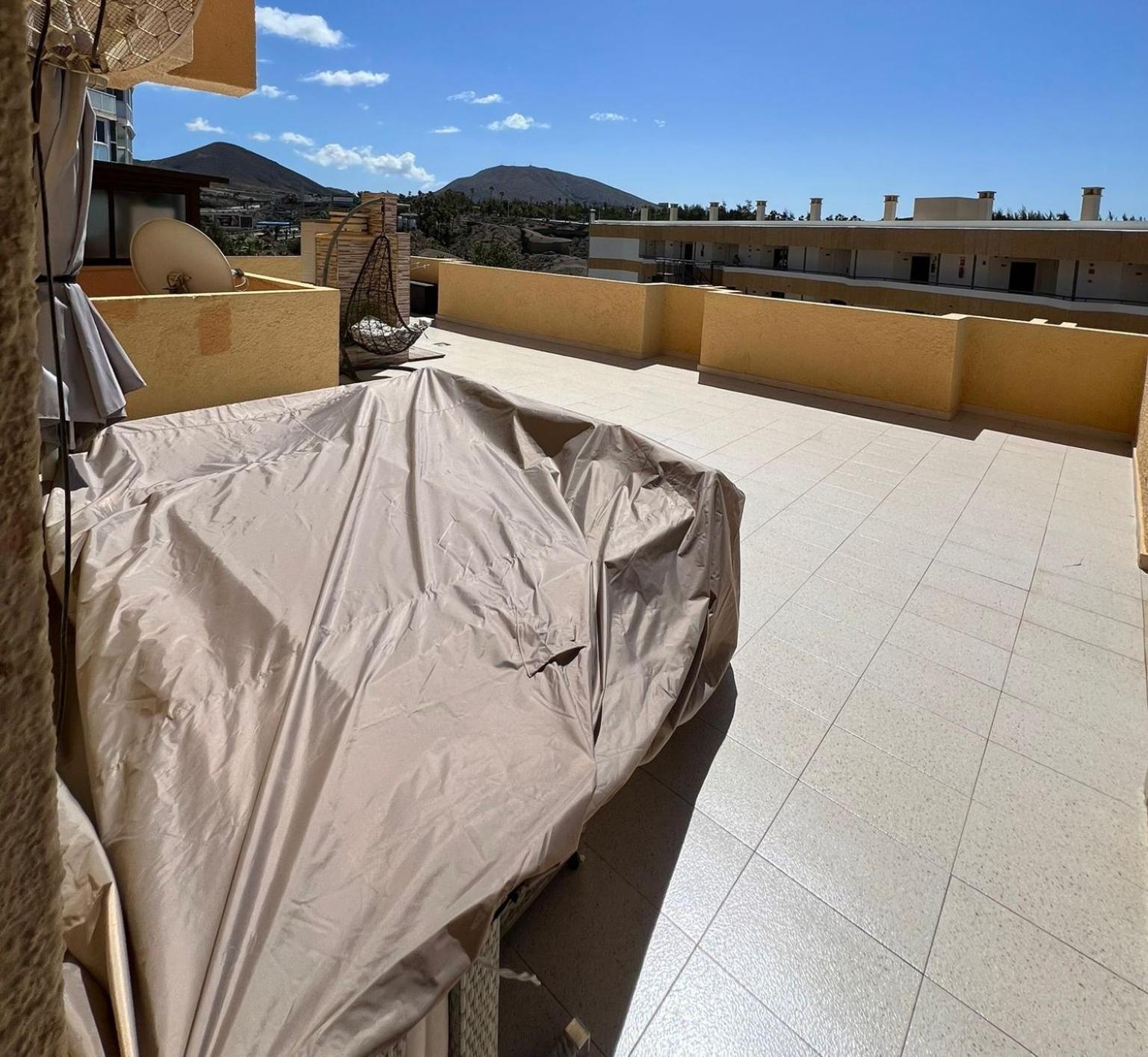 Piso Con Terraza Y Vistas Cerca De La Palya Apartment